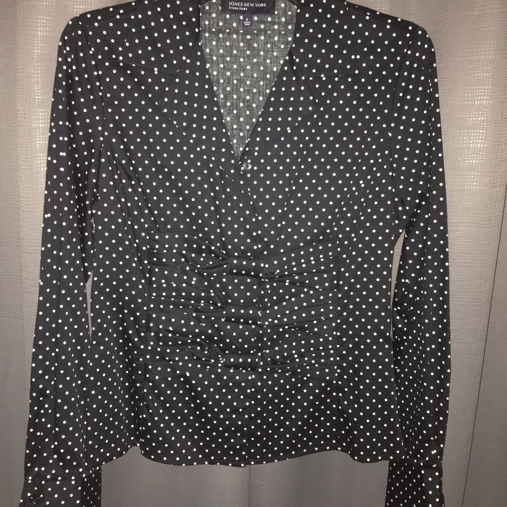 Black and white Jones New York